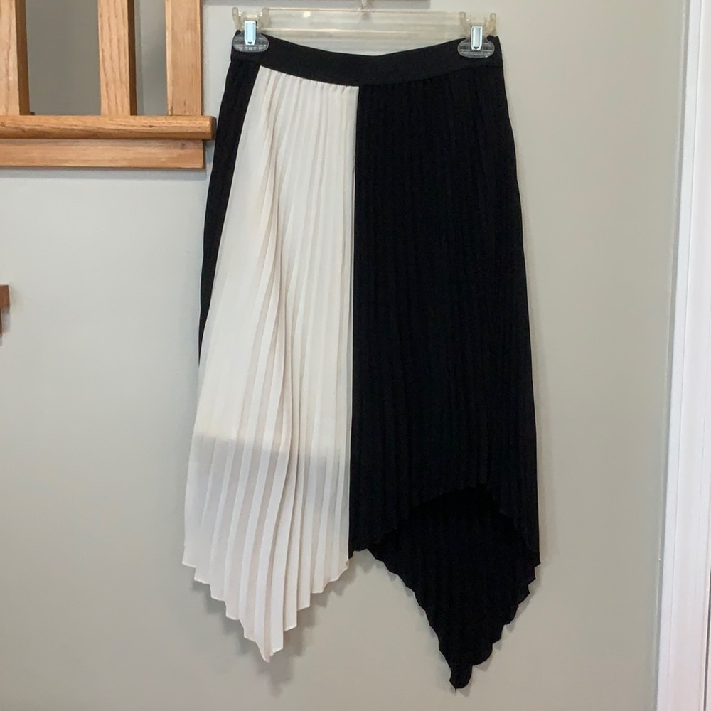 Color block asymmetrical skirt by BP
